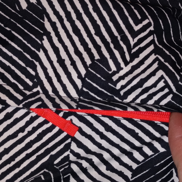 Columbia | Girls Zebra Print Puffer Jacket Size XXS 4-5 Black & Hot Pink - Picture 4 of 16